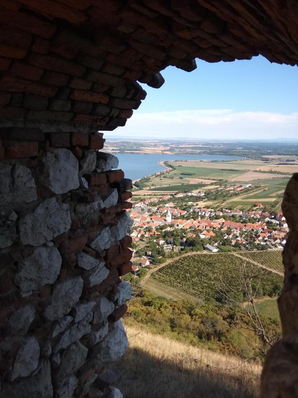 Penzion U Jezu - Ubytovani Pasohlavky Exterior photo