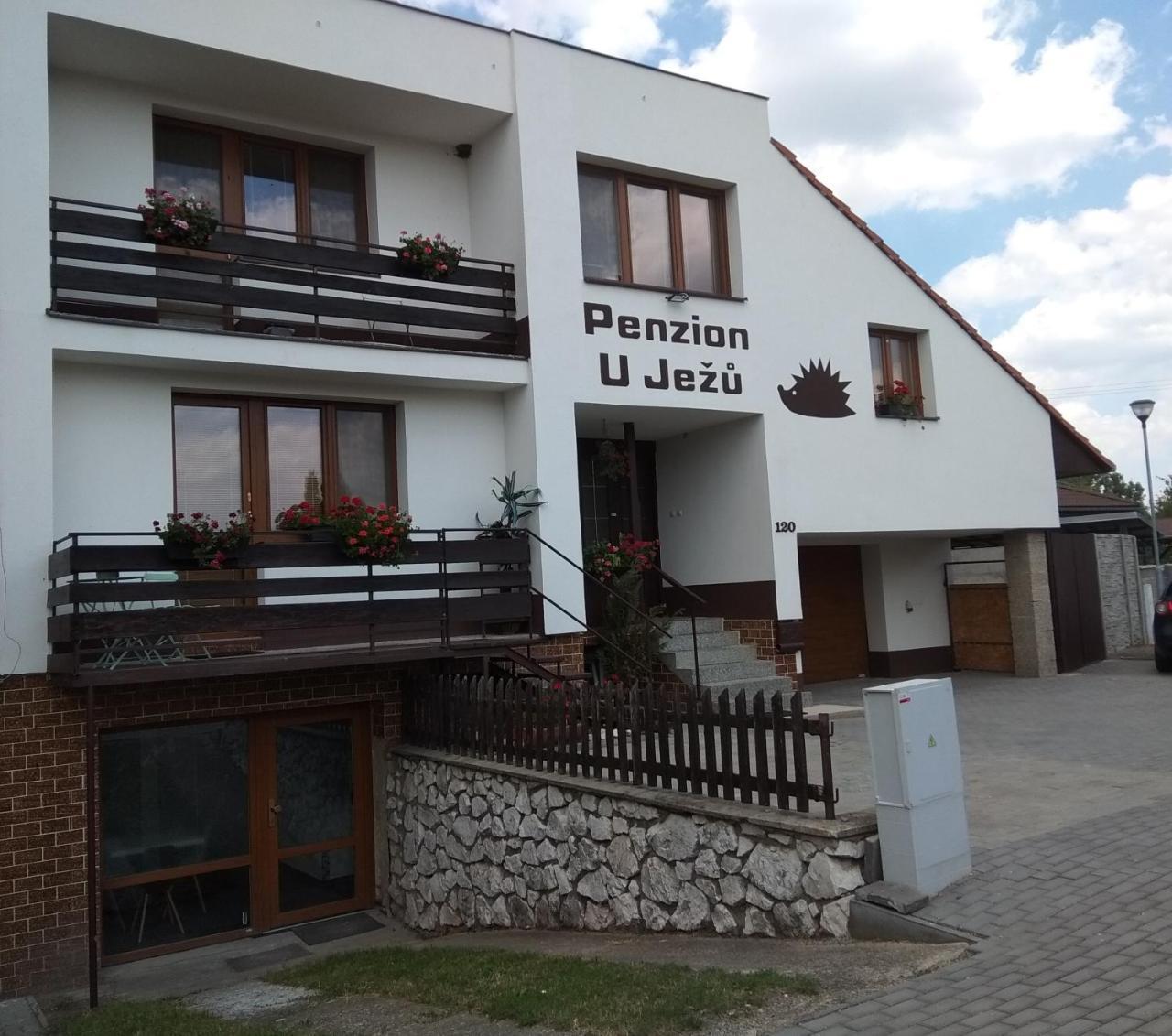 Penzion U Jezu - Ubytovani Pasohlavky Exterior photo